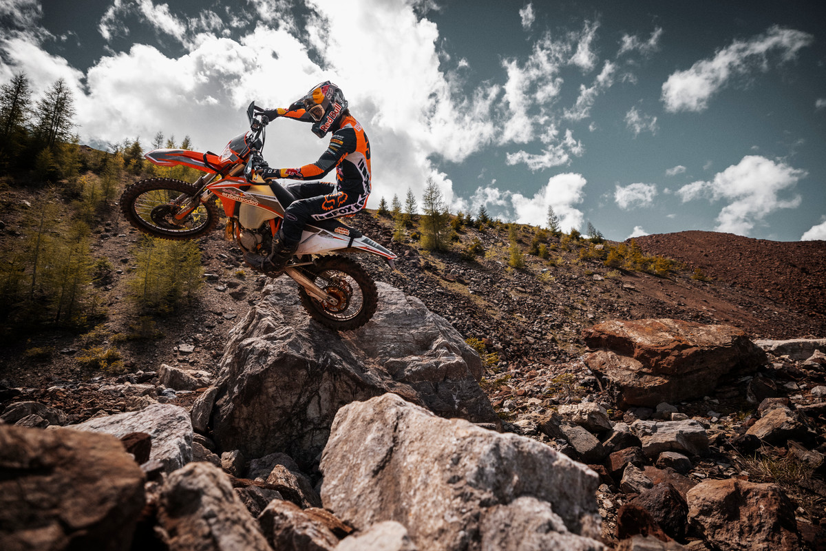 Top de Motos Enduro y Motocross Más Vendidas en Colombia: Modelos Favoritos por los Motociclistas